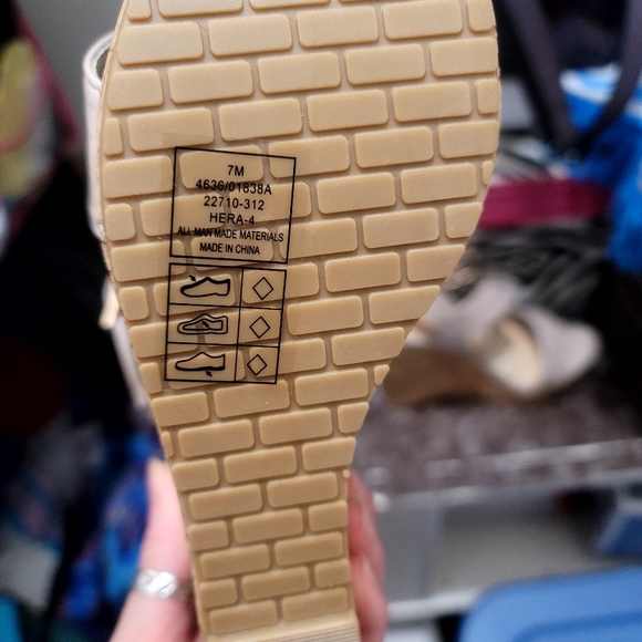 Pierre dumas wedges - Picture 4 of 6